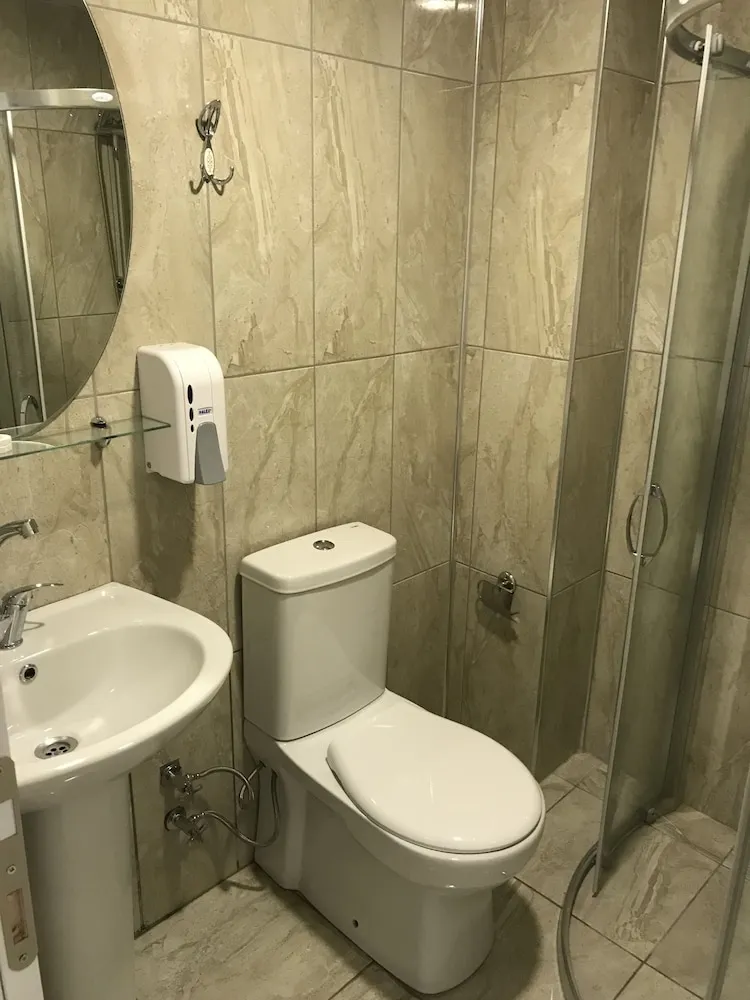 Standard Tek Büyük veya İki Ayrı Yataklı Oda