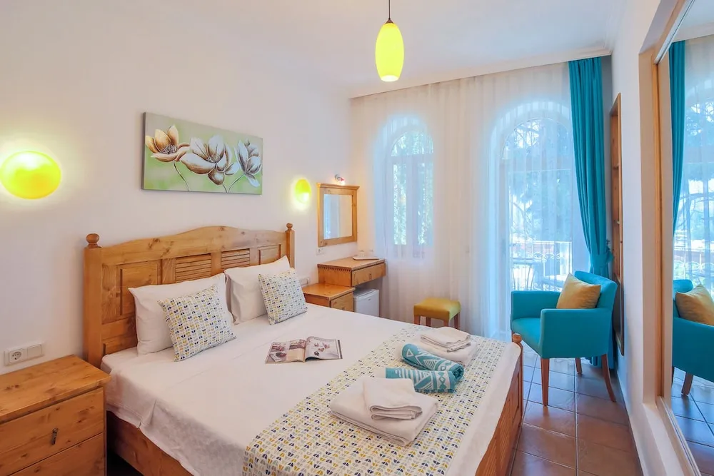 Oda, Balkon, Deniz Manzaralı