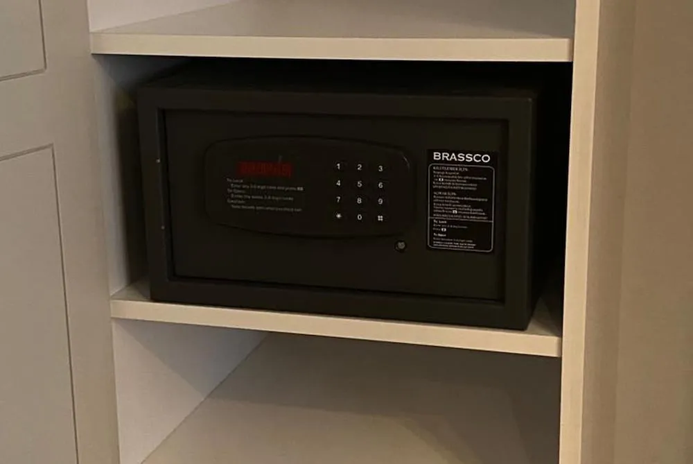 Deluxe Tek Büyük Yataklı Oda, Sigara İçilmez, Şehir Manzaralı