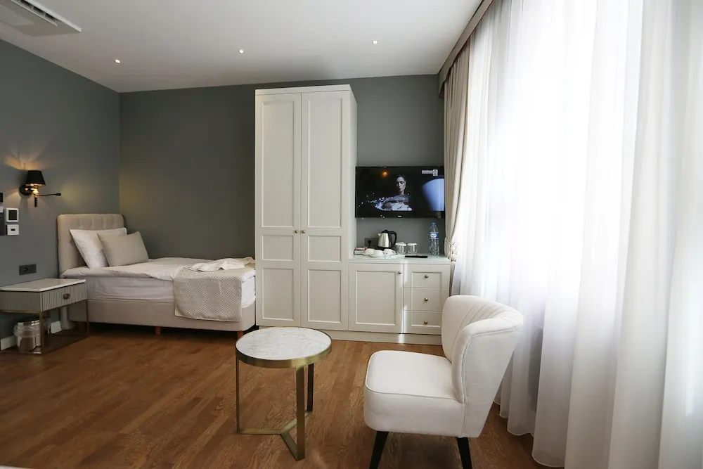 Standard Üç Kişilik Oda, Birden Çok Yatak, Sigara İçilmez