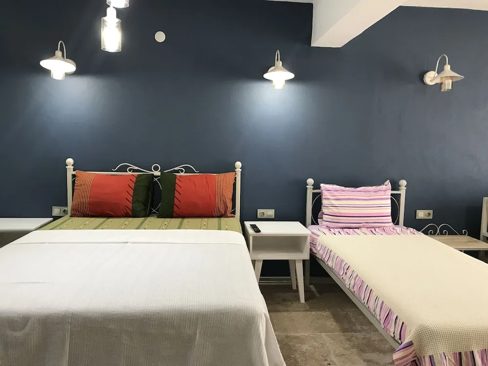 Deluxe Üç Kişilik Oda, Veranda, Zemin Kat