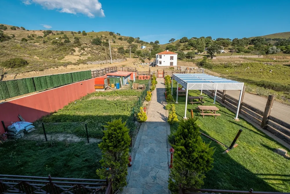 Family Süit, Balkon, Bahçe Manzaralı