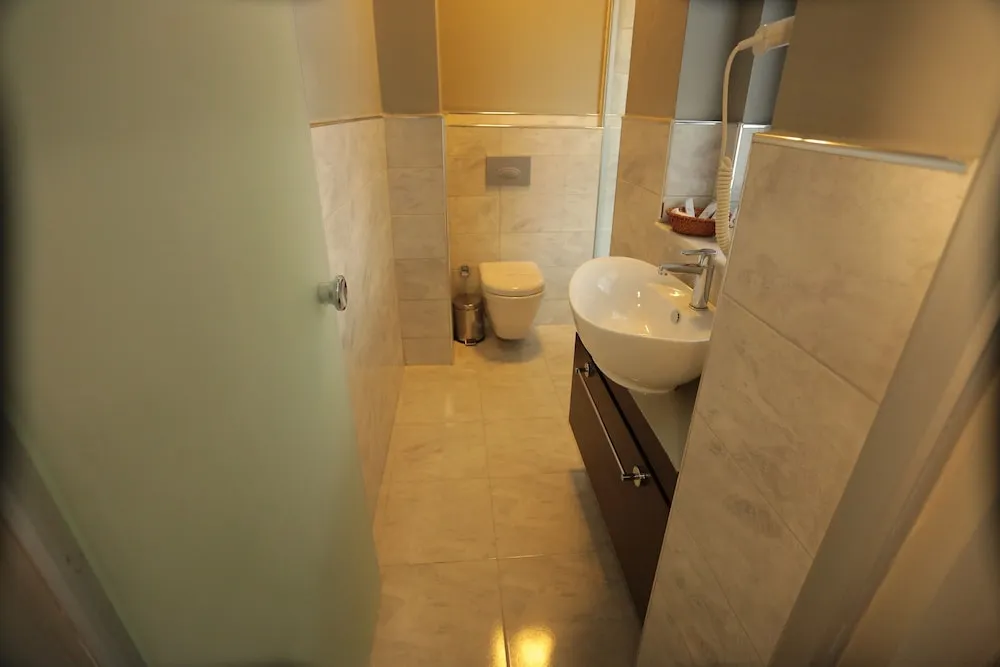 Deluxe Tek Büyük Yataklı Oda, Sigara İçilmez