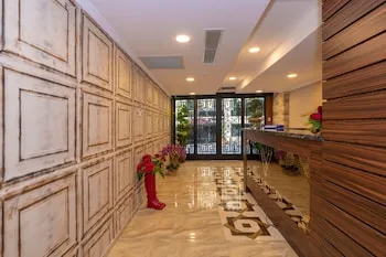 Vision Deluxe Hotel