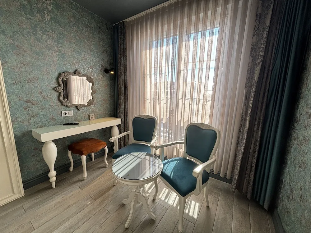 Luxury Tek Büyük Yataklı Oda, Şehir Manzaralı