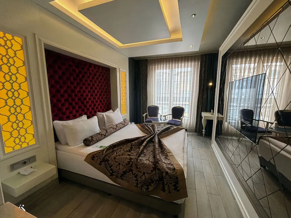 Luxury Tek Büyük Yataklı Oda, Şehir Manzaralı