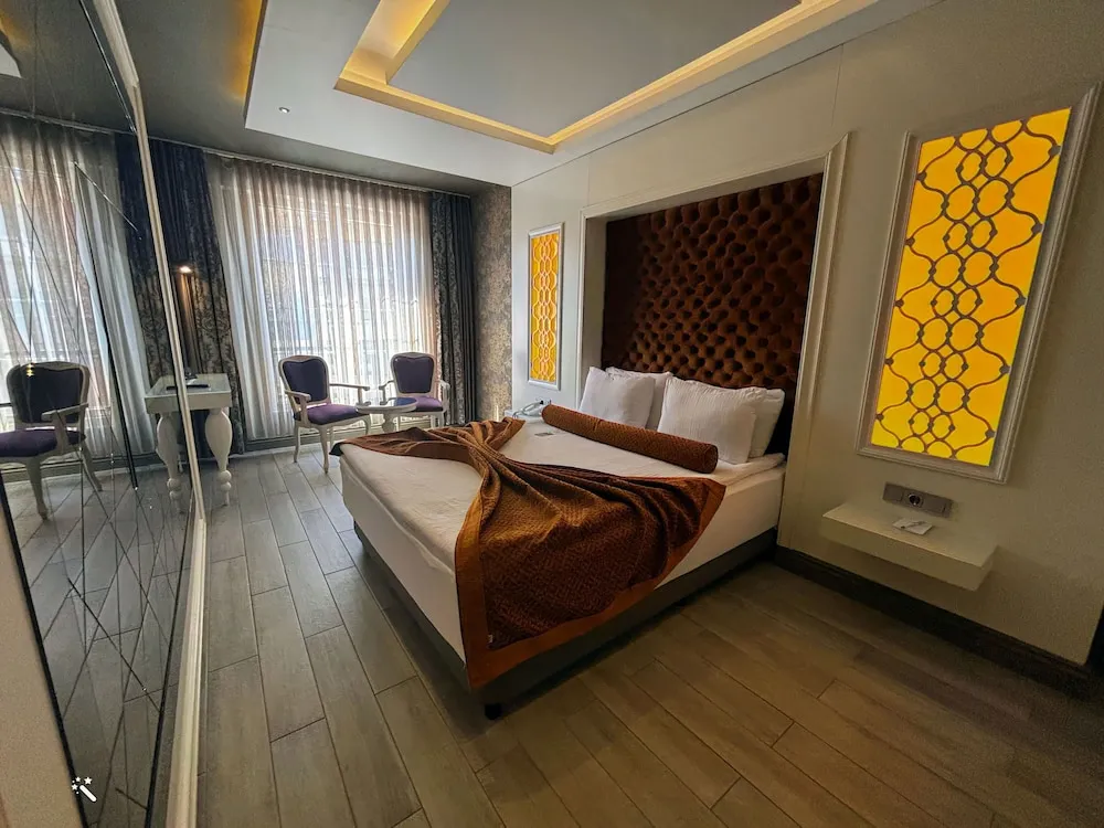 Luxury Tek Büyük Yataklı Oda, Şehir Manzaralı