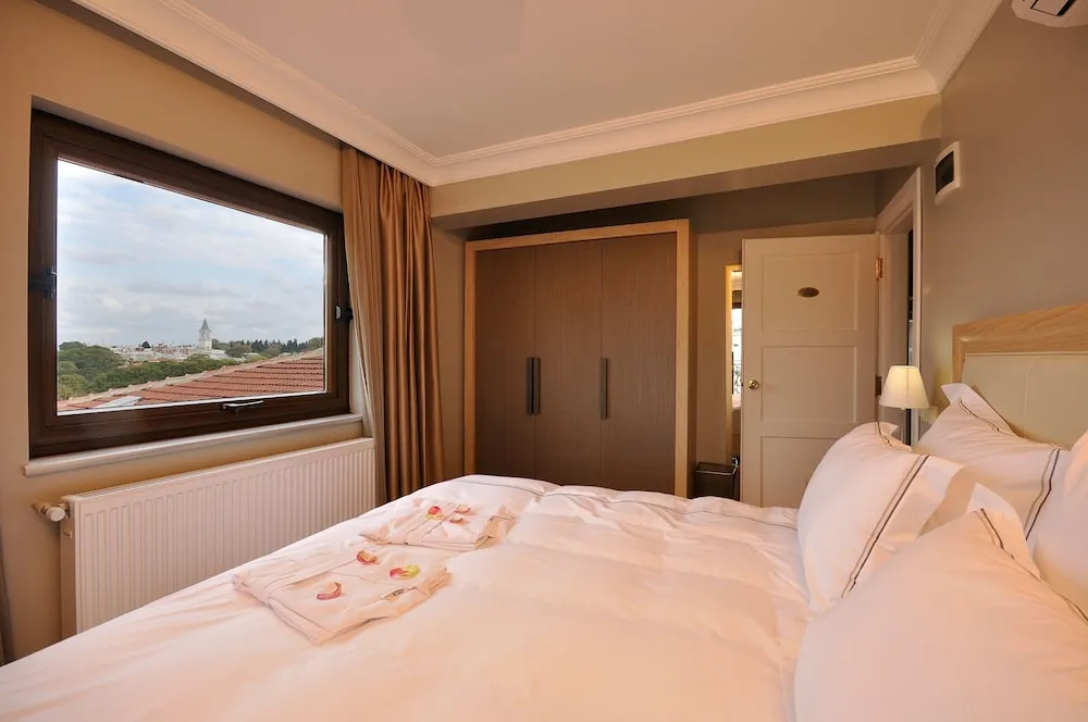 Deluxe Tek Büyük Yataklı Oda, Deniz Manzaralı