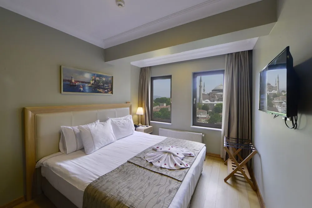 Deluxe Double Room (with Hagia Sophia view)