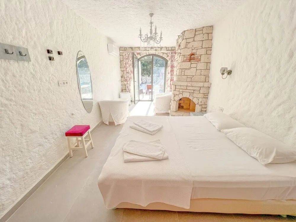 Family Dört Kişilik Oda, Balkon/Veranda, Havuz Manzaralı