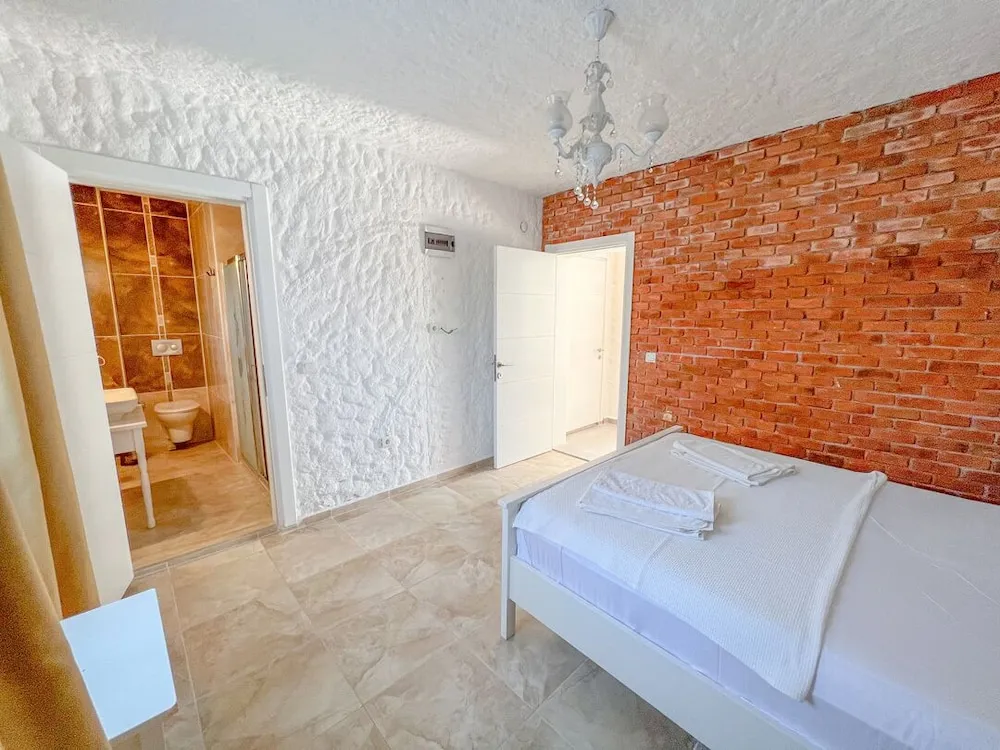 Family Dört Kişilik Oda, Balkon/Veranda, Havuz Manzaralı