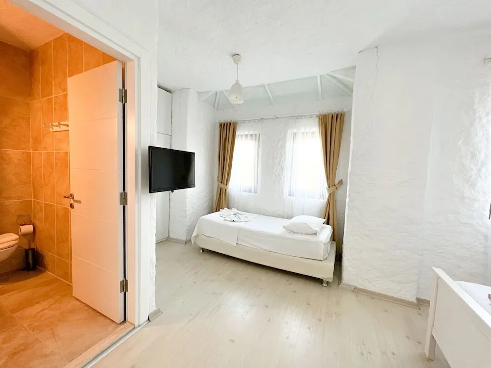 Deluxe Üç Kişilik Oda, Şehir Manzaralı