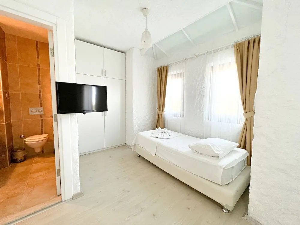 Deluxe Üç Kişilik Oda, Şehir Manzaralı