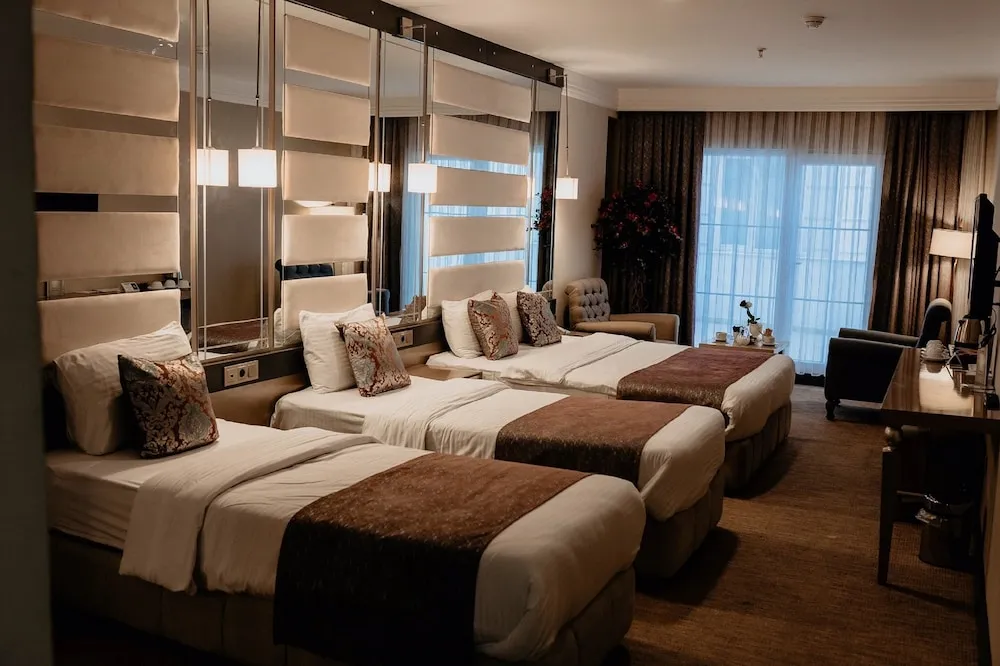 Deluxe Dört Kişilik Oda, Birden Çok Yatak