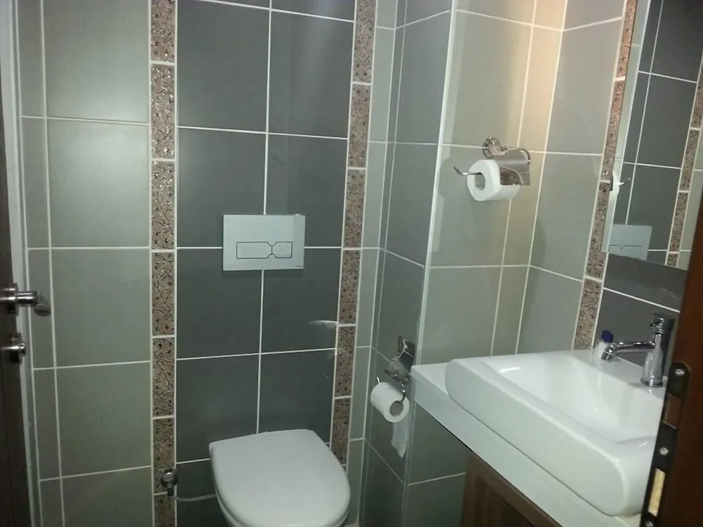Basic Süit, Sigara İçilmez, Havuz Manzaralı