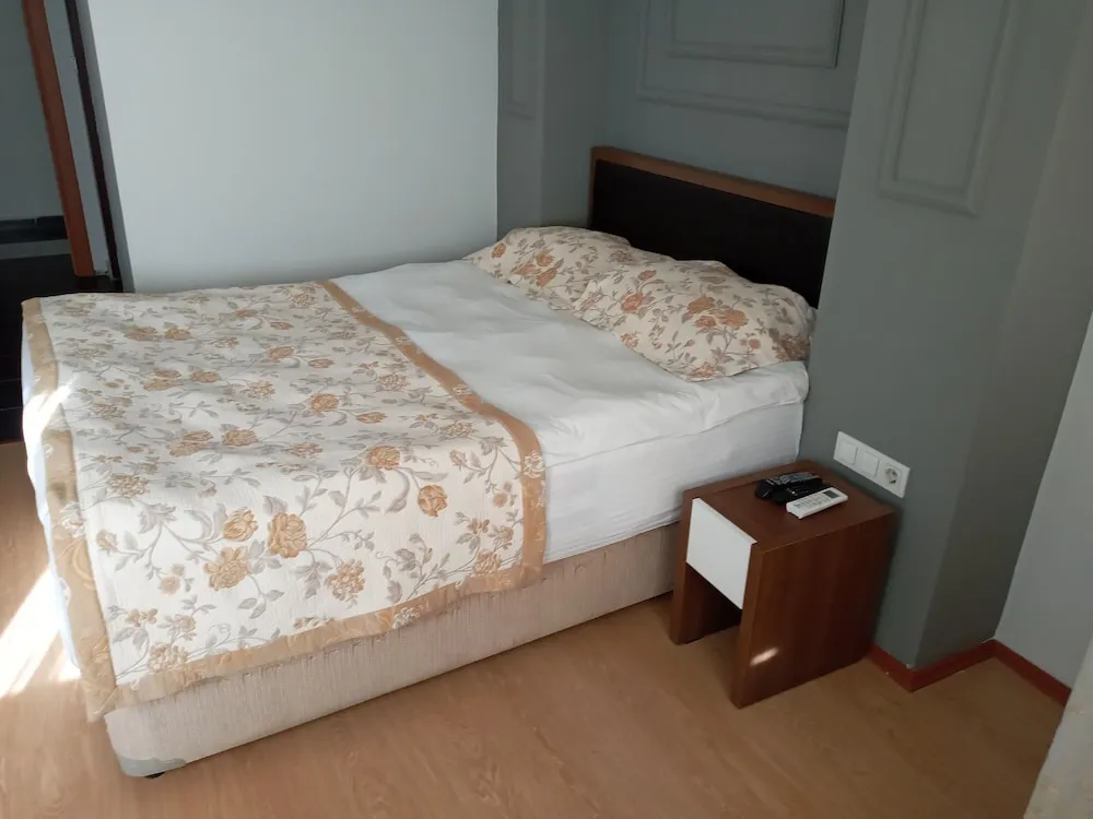 Basic Süit, Sigara İçilmez, Havuz Manzaralı