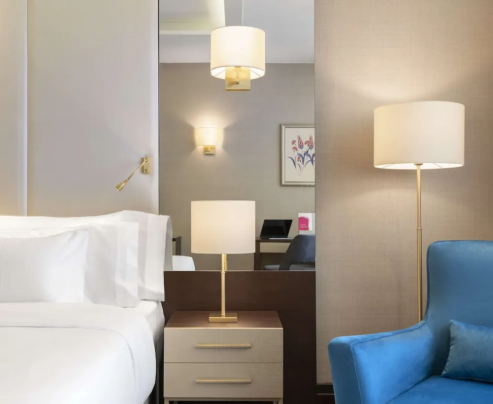 2 connection Room
