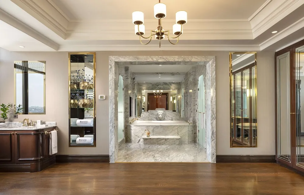 Deluxe Oda (Sultan PH Suite & ADJ DLX Rooms)