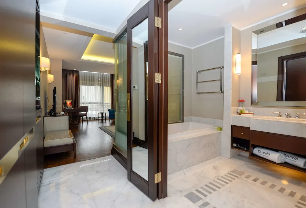 Deluxe Oda (Sultan PH Suite & ADJ DLX Rooms)