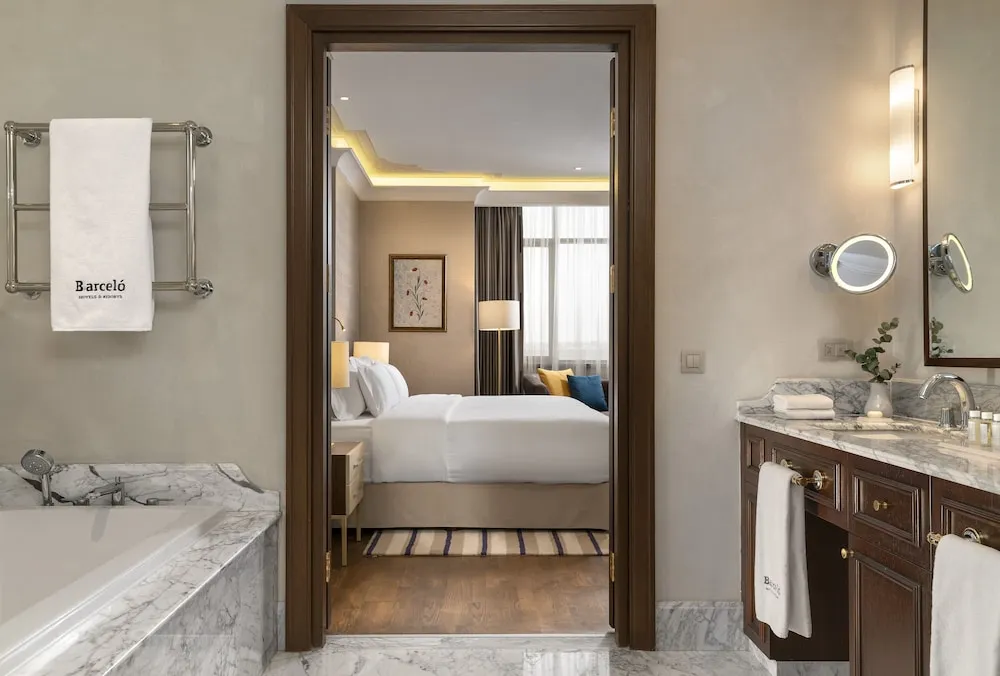 Family Junior Suite with Hammam