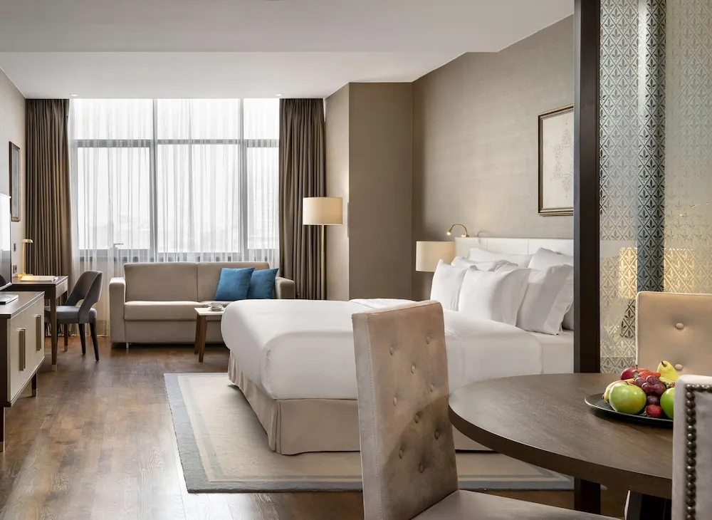 Suite with 2 Bedrooms and Kitchenette