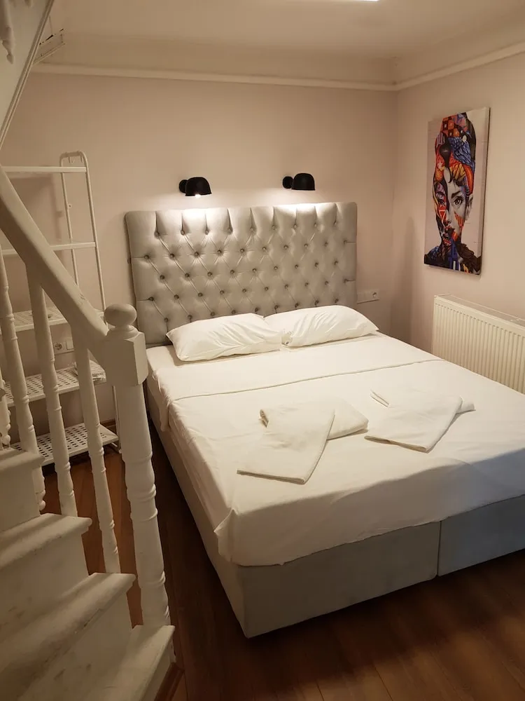Dubleks, 1 Çift Kişilik Yatak ve Çekyat, Sigara İçilmez, Şehir Manzaralı