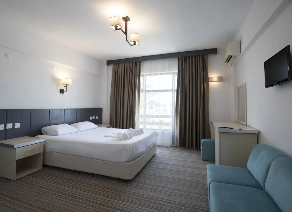 Standard Oda, Bahçe Manzaralı