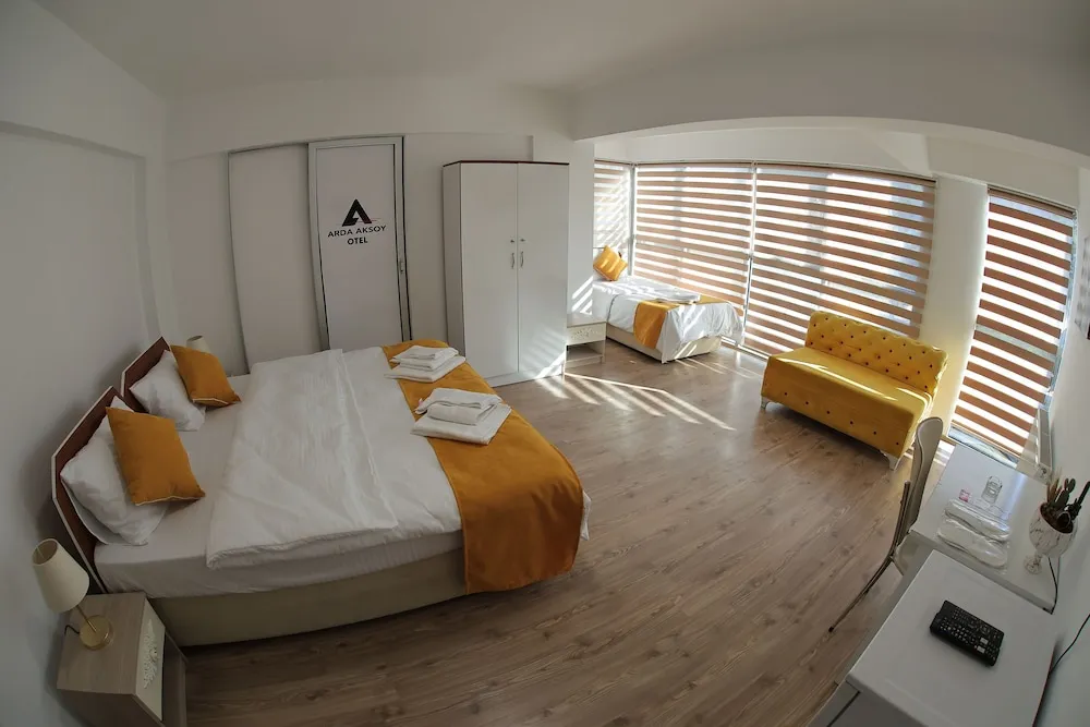 Deluxe Üç Kişilik Oda