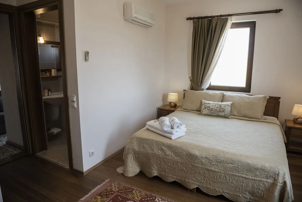 Standard Tek Büyük veya İki Ayrı Yataklı Oda