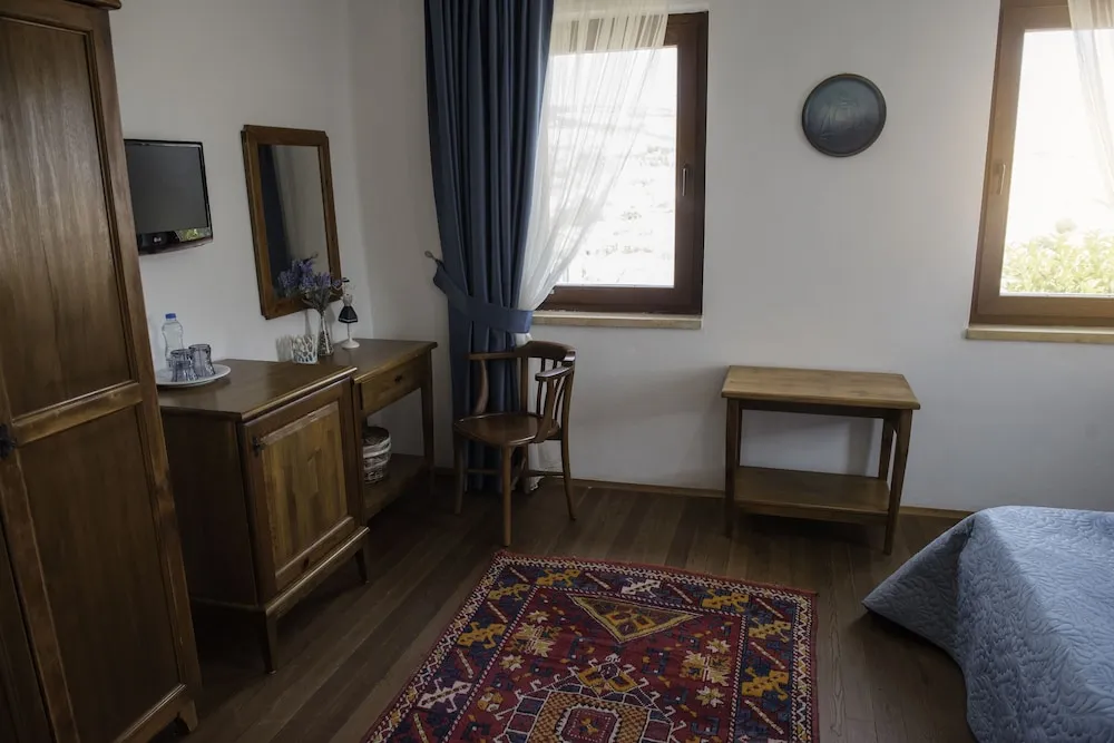 Standard Tek Büyük veya İki Ayrı Yataklı Oda