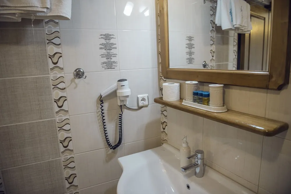 Standard Üç Kişilik Oda