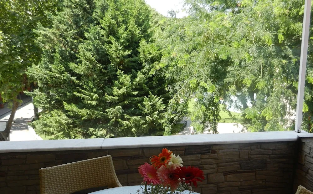 Double Room, Balcony, Small Kitchen
