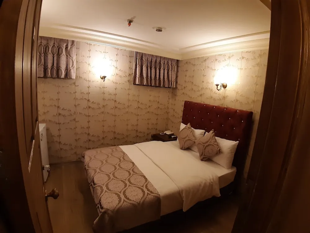 Economy Büyük Yataklı Tek Kişilik Oda, 1 Çift Kişilik Yatak, Penceresiz (Bodrum / Basement)