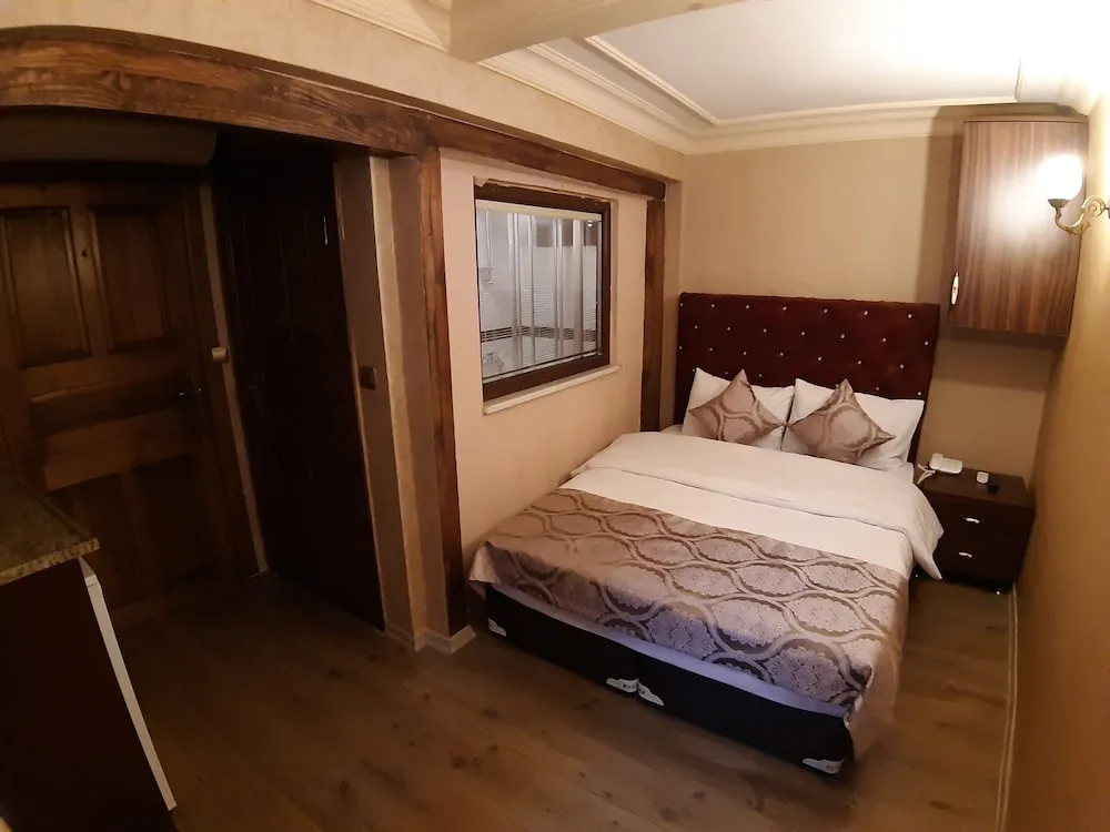 Economy Büyük Yataklı Tek Kişilik Oda, 1 Çift Kişilik Yatak, Penceresiz (Bodrum / Basement)