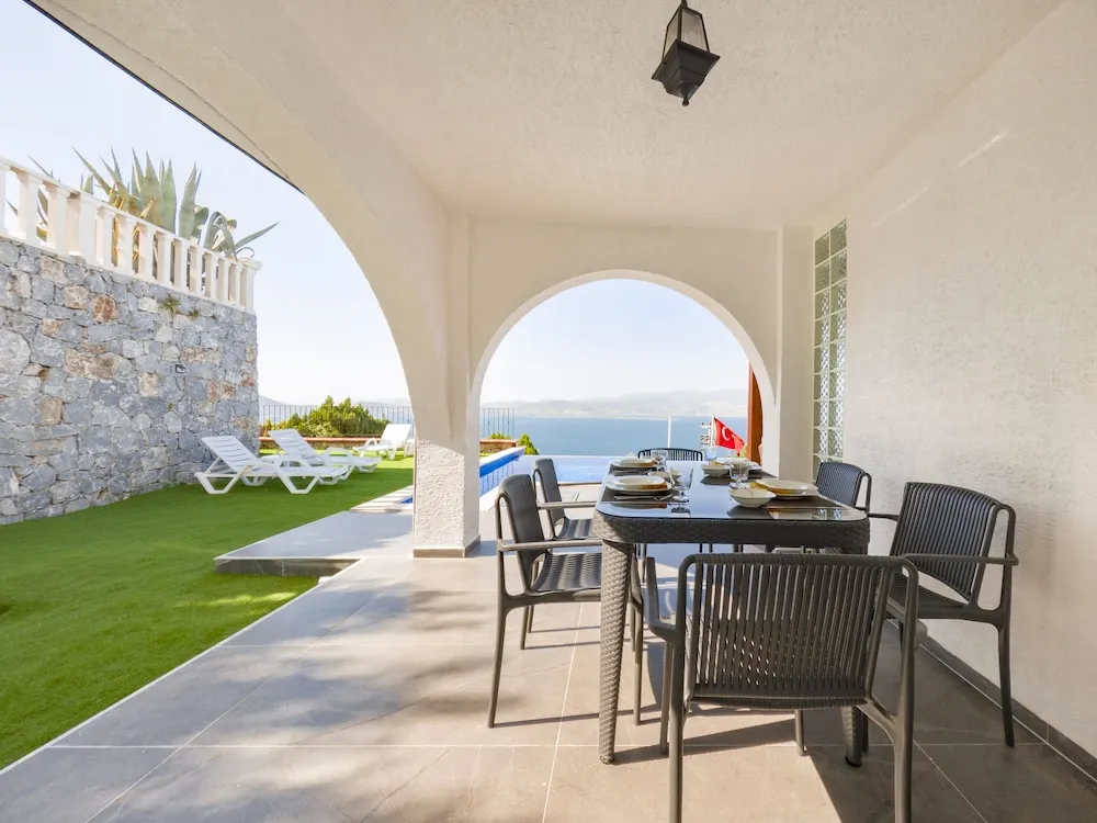 Luxury Villa