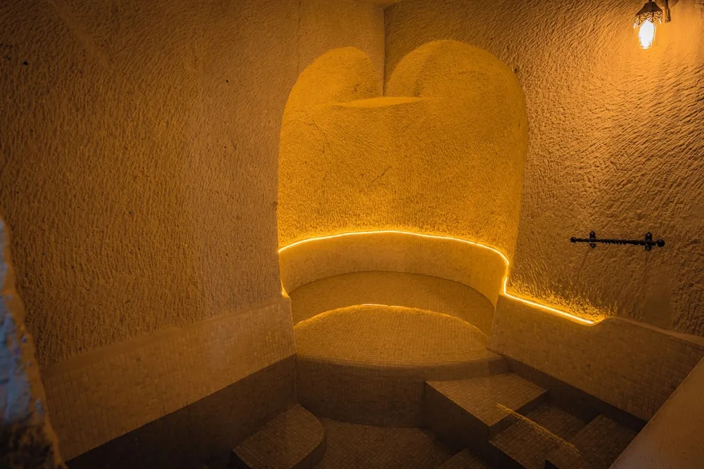Honeymoon Oda, Avlu Manzaralı