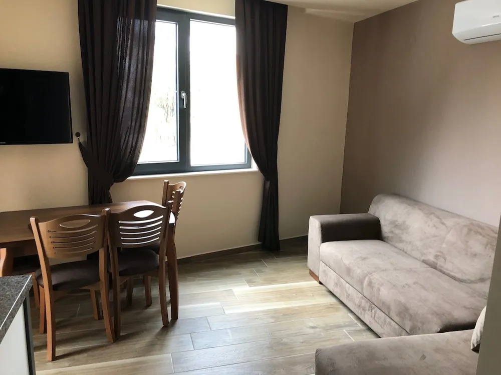 Deluxe Apart Daire, Balkon