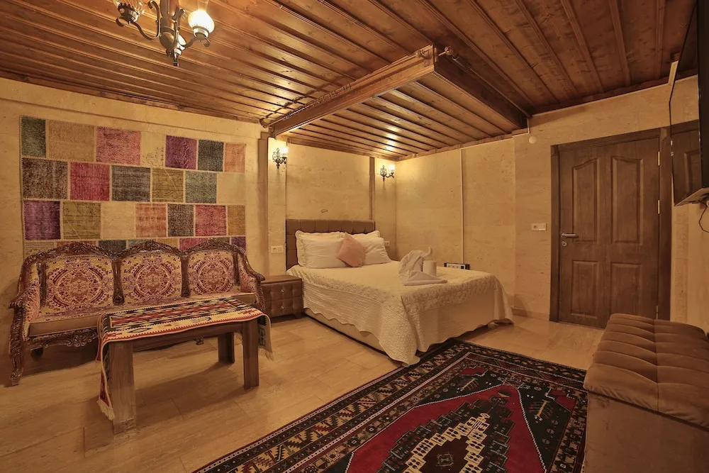 Queen Room