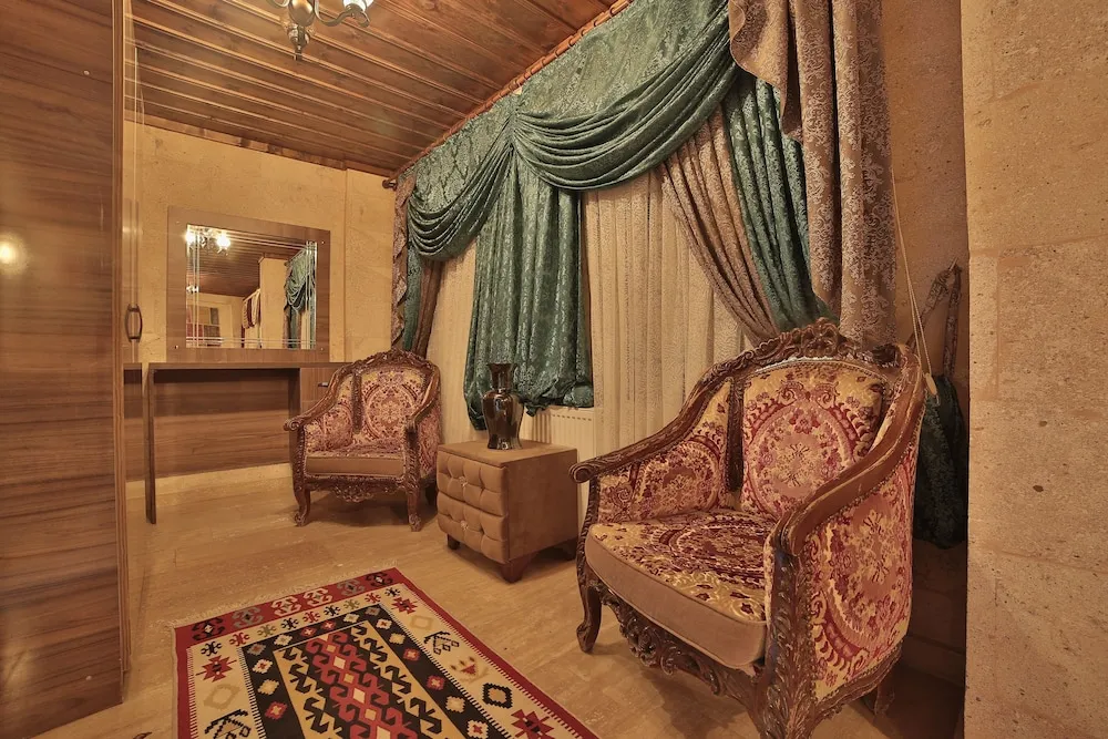Queen Room