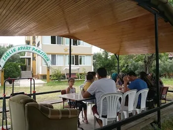Saglik Apart Pansiyon