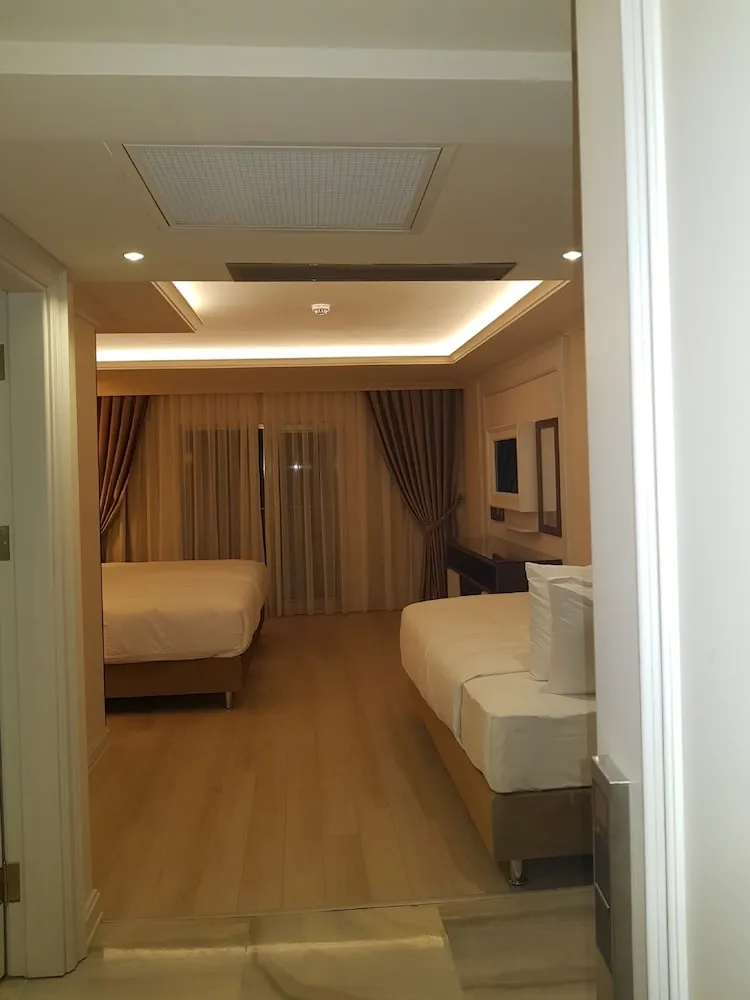 Deluxe Üç Kişilik Oda, Birden Çok Yatak, Sigara İçilmez