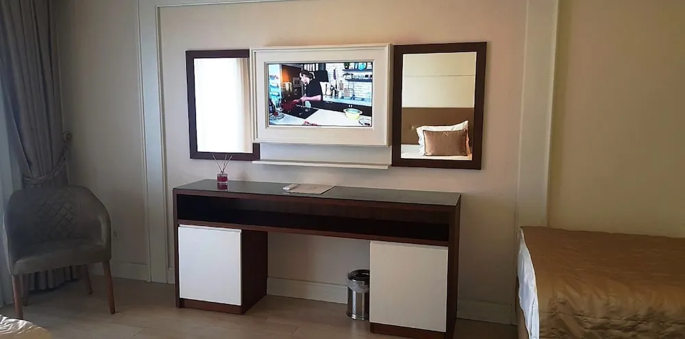 Deluxe Üç Kişilik Oda, Birden Çok Yatak, Sigara İçilmez