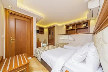 Spectra Hotel