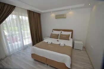 Kaya Hotel