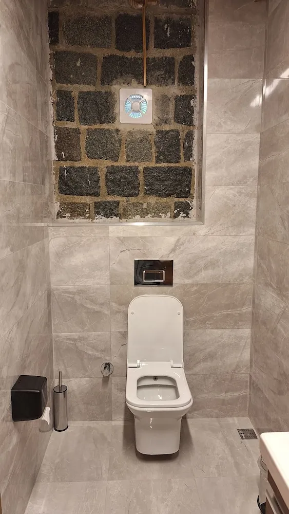 Basic Tek Büyük Yataklı Oda
