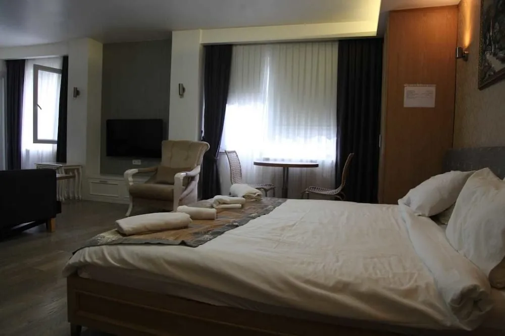 Stüdyo, 2 Çift Kişilik Yatak