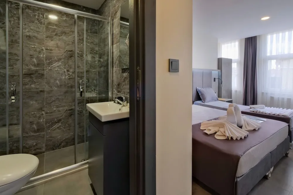 Deluxe Üç Kişilik Oda, Sigara İçilmez