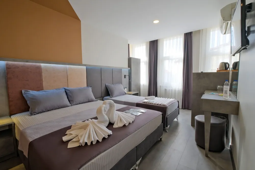 Deluxe Üç Kişilik Oda, Sigara İçilmez