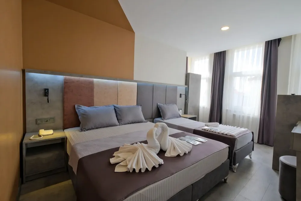 Deluxe Üç Kişilik Oda, Sigara İçilmez