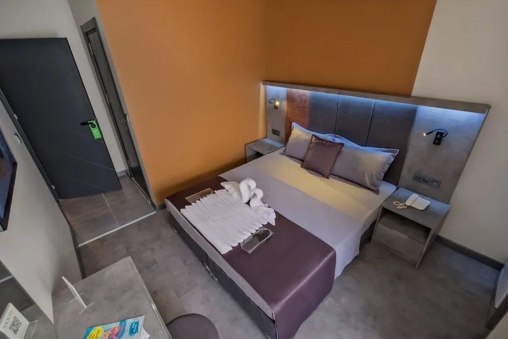 Deluxe Tek Büyük veya İki Ayrı Yataklı Oda